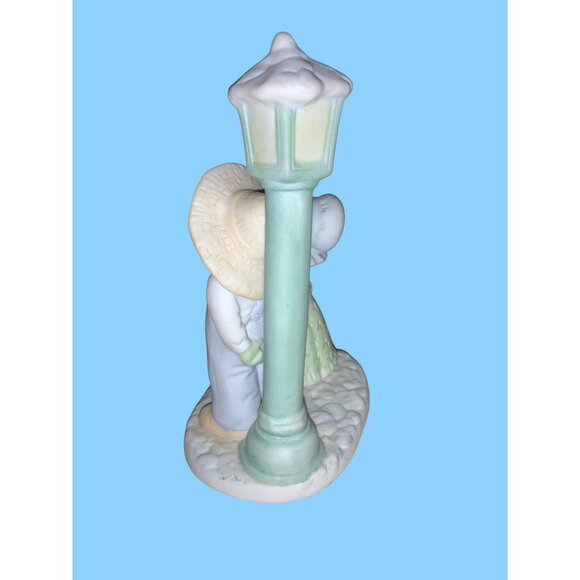 CIRCLE OF FRIENDS Figurine- JOY TO THE WORLD By MASTERPIECE  Homco 1992 - Picture 11 of 14